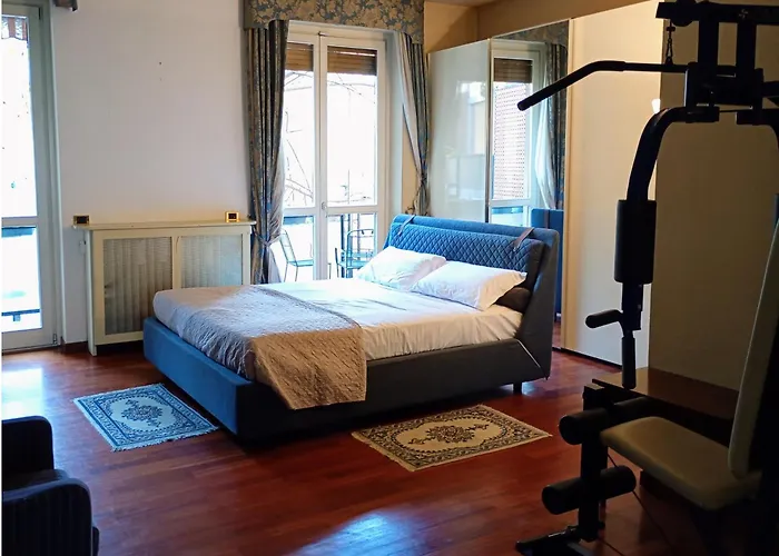 Casa Ferretti - Corso Garibaldi Milão