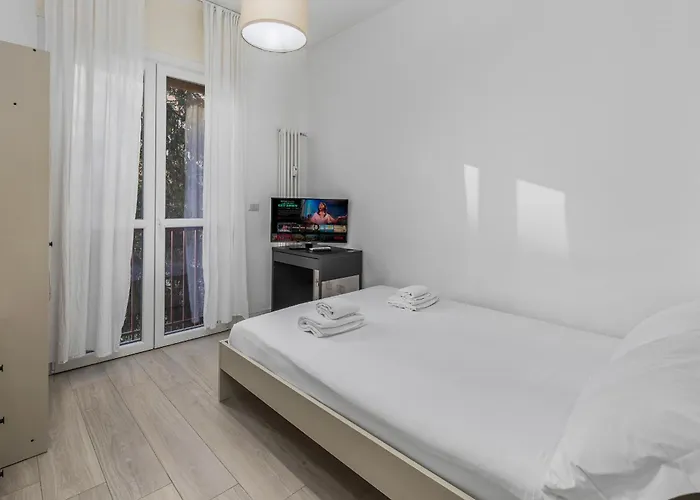 4 Min To Metro - 8 Min To Lin Airport - Area