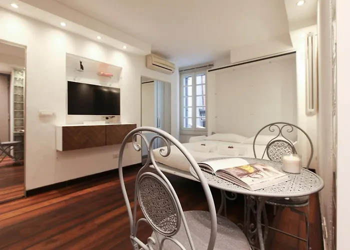 Hacca Collection - Charming In Corso Magenta