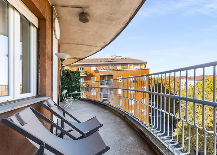 Apartment Centrale-duomo 10min - La Dolce - Metro Loreto 4min *