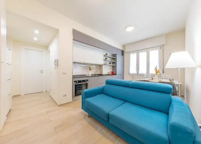 Elegant 1bdr In The Center, 5 Min From The Duomo Appartement Milaan