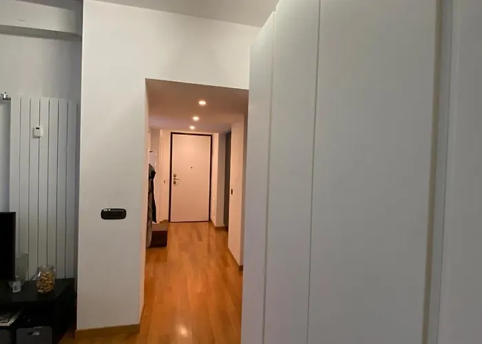 Fashion & Design District - M4 California * Milão