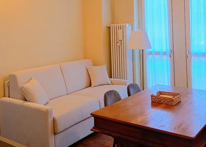 Casa Ferretti - Corso Garibaldi * Milão