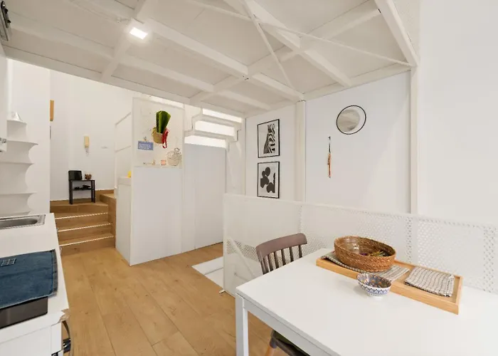 Center - With Ac, Wifi - Station 10' Milán