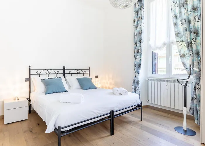 Apartment A 300m Dalla Metro Nel Cuore Di Con Wifi