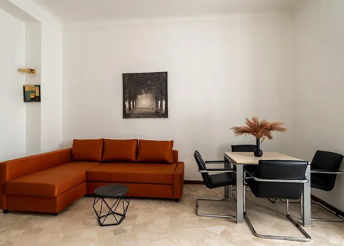 Stazione Centrale-duomo - With Terrace Apartment