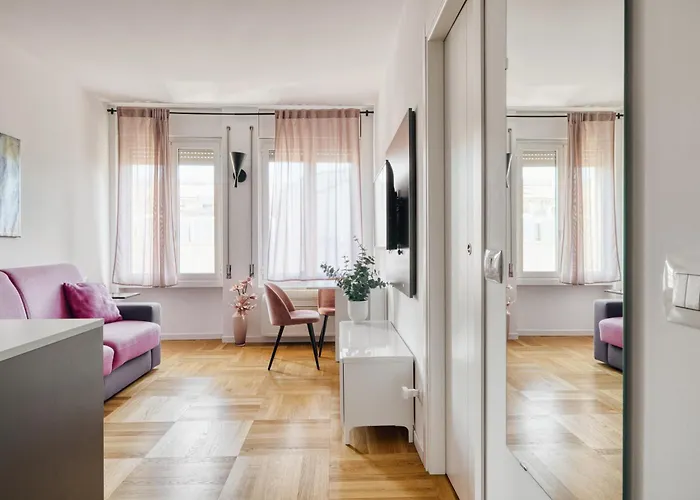 Just Urban - Stylish One-bedroom Near The Duomo *