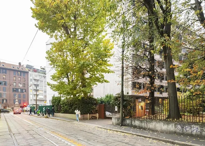 Easylife - - Lamarmora 1 - Porta Romana *