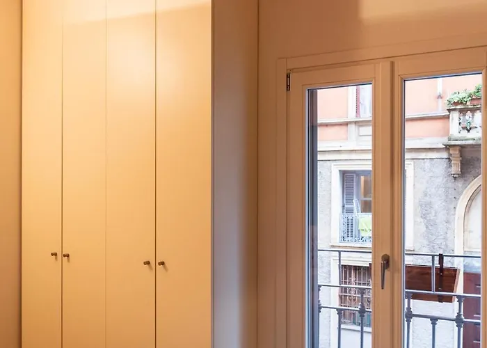 Youhosty - Bezzecca 1 * Milan