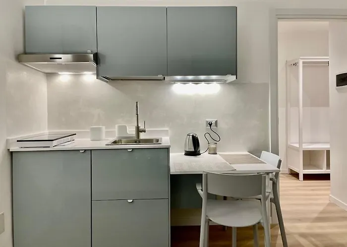 아파트 Premium Chic Missori And Vetra Subway W2