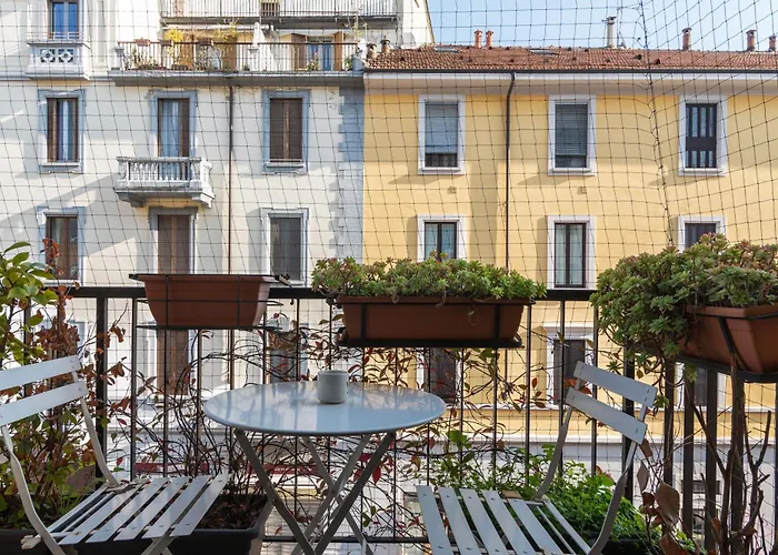 Апартаменты Fusetti Elegante Con Balcone In Zona Navigli Милан
