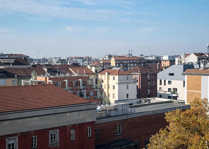 Luca Darsena Viale Papiniano *