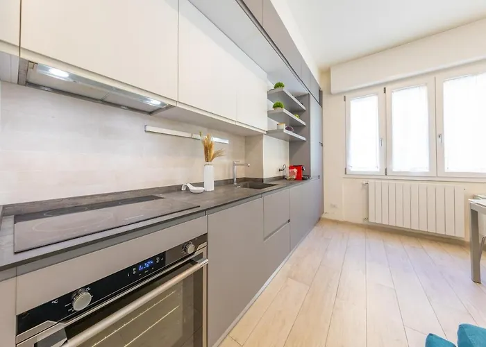 Appartement Elegant 1bdr In The Center, 5 Min From The Duomo Milaan