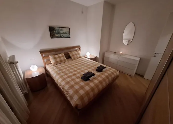 Sunny Nolo Apartment