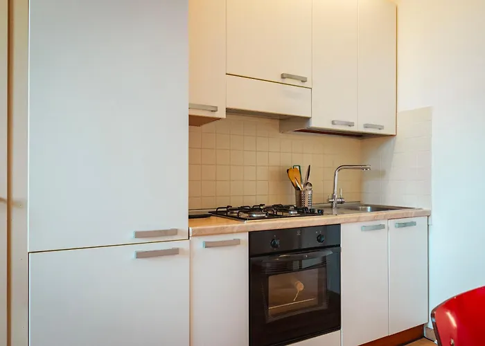 Luminosa Mansarda Con Travi In Legno Μιλάνο