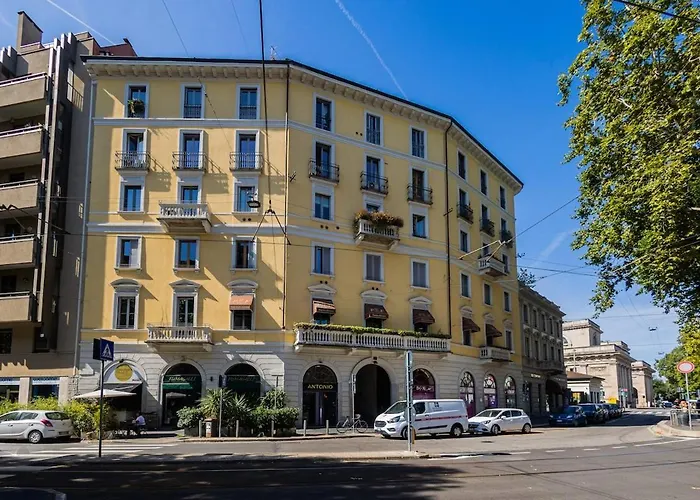 Living Porta Venezia Daire Milano