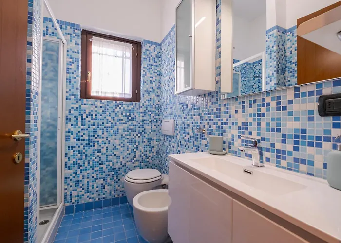 Trilocale Spazioso E Accogliente L 7 Ospiti I 2 Bagni I Box Incluso I A Niguarda Daire *