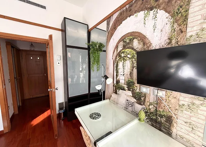 Urban Jungle 7 - New Door