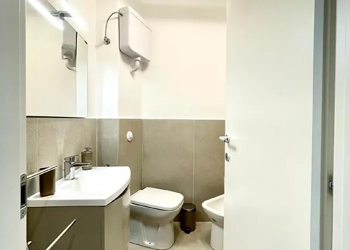 Cozy On An Upper Floor Near Missori And Vetra Metro Station - W3 Apartmán *