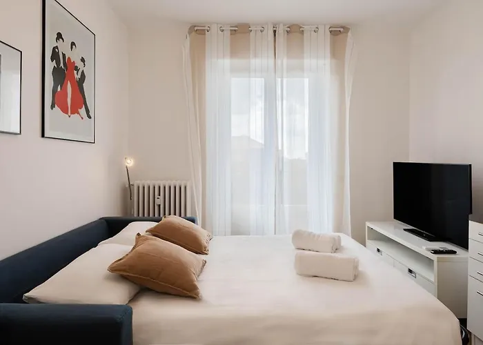 Апартаменты Wonderful In Design District - 2 Bedroom *