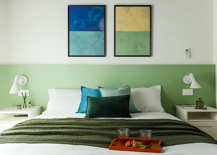 The Rent - Cozy One-bedroom In The Paolo Sarpi Area *