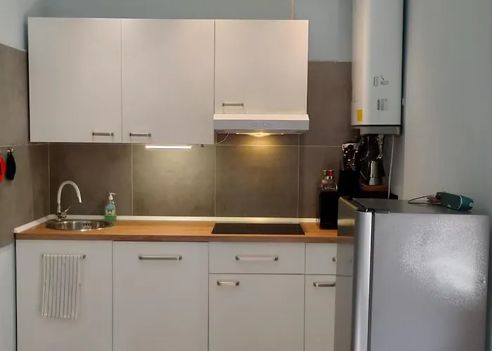 Cozy & Contemporary 2 Bdrm 1 Bthrm In Citta Studi Daire *