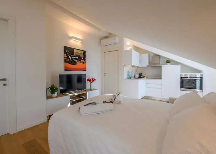 Novara, 6 - Attic With Style 公寓 *