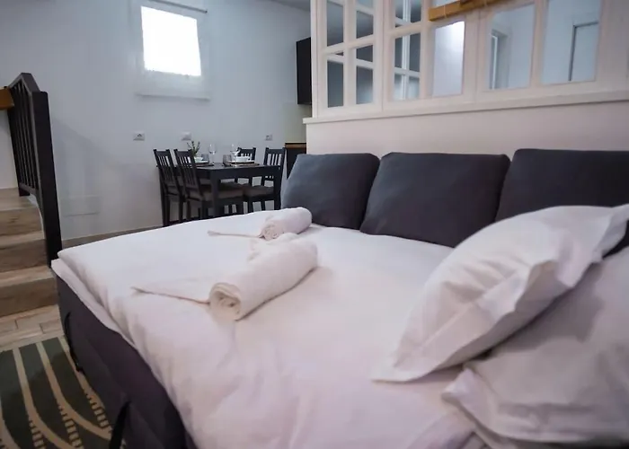 M1 Lotto San Siro Eclectic Pied A Terre *