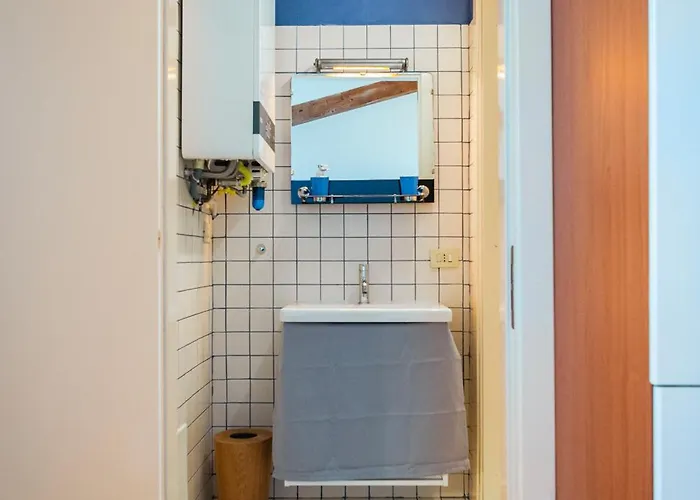 Luminosa Mansarda Con Travi In Legno * Μιλάνο