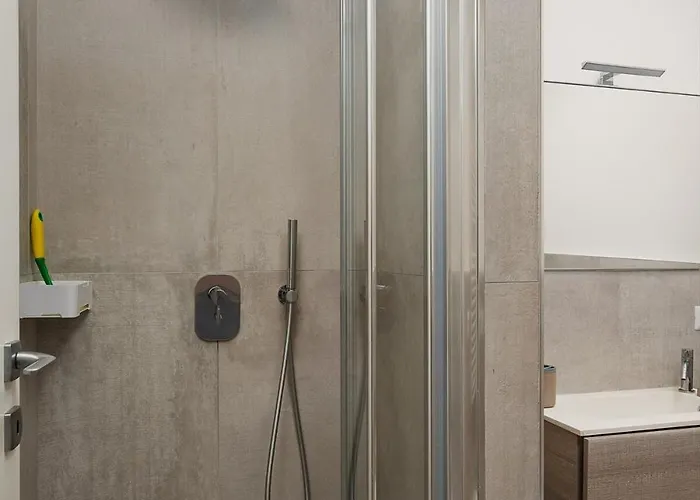 Smart Stay&go At Station Milán