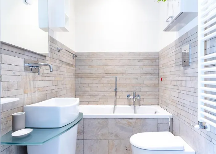 Apartment A 300m Dalla Metro Nel Cuore Di Con Wifi *