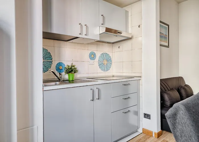 Hostmate - - Lunigiana - Stazione