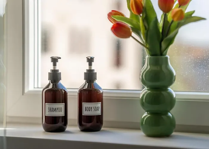 Appartamento Isola-garibaldi, Elegante Con Wi-fi E Balcone Privato