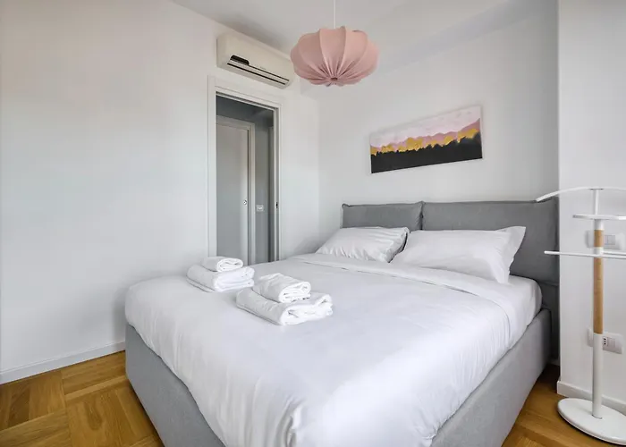 Apartman Just Urban - Stylish One-bedroom Near The Duomo Milánó