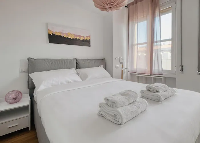 Just Urban - Stylish One-bedroom Near The Duomo * Milánó