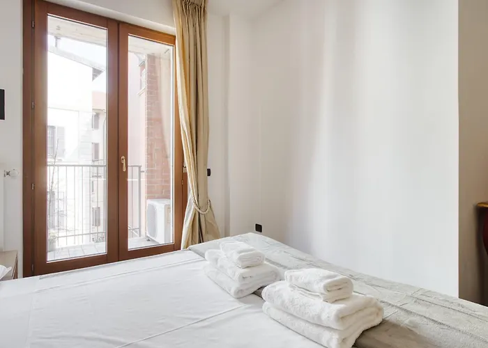 Just Urban - Elegant 1-br In Porta Romana - Duomo 4 Min By M3 *