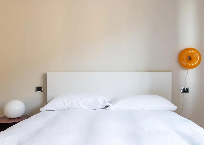 Fusetti Elegante Con Balcone In Zona Navigli Апартаменты Милан