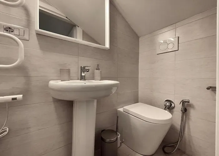 Exclusive Mm1 Porta Venezia-pcast *