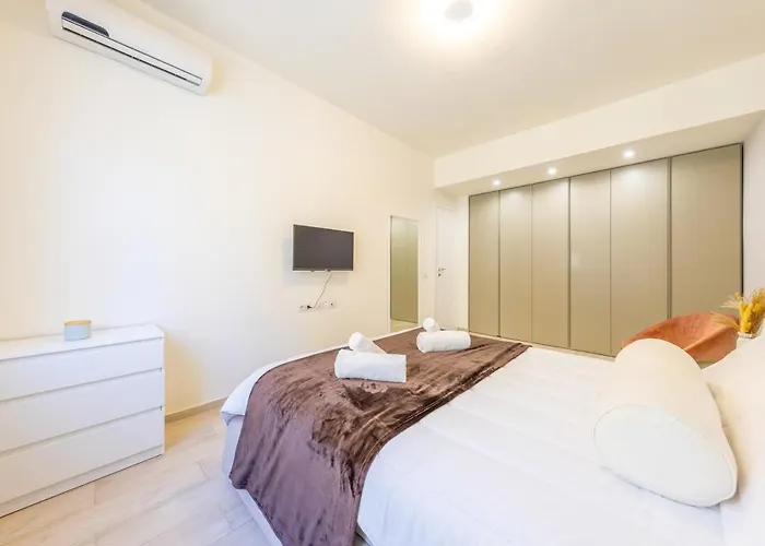 Elegant 1bdr In The Center, 5 Min From The Duomo Milaan