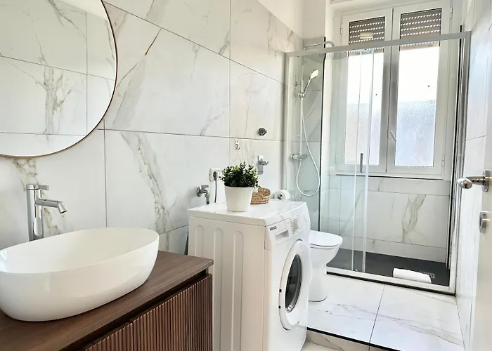 Lumiere Bloom Apartment *