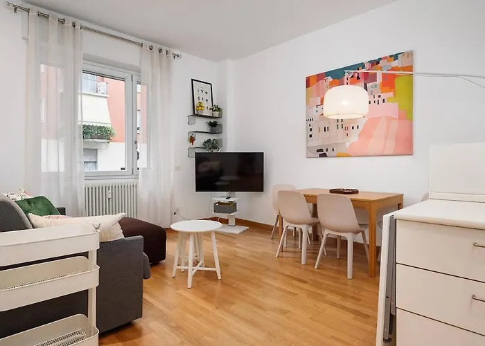 Apartment Holi California - Lovely With Metro Steps Away