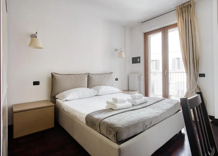 Just Urban - Elegant 1-br In Porta Romana - Duomo 4 Min By M3 アパート