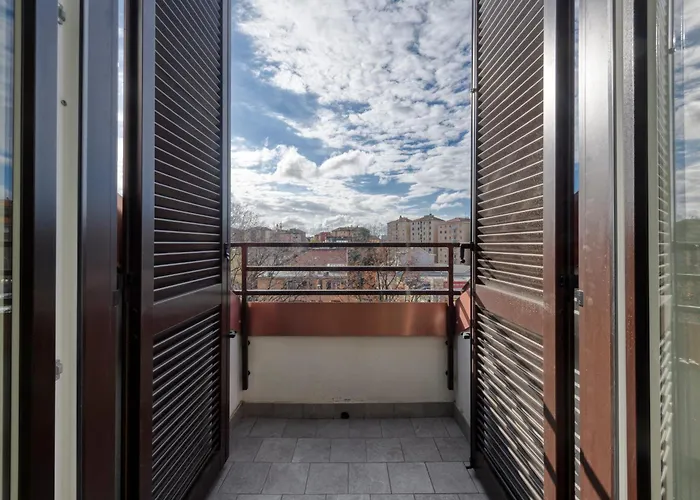 公寓 Novara, 6 - Attic With Style