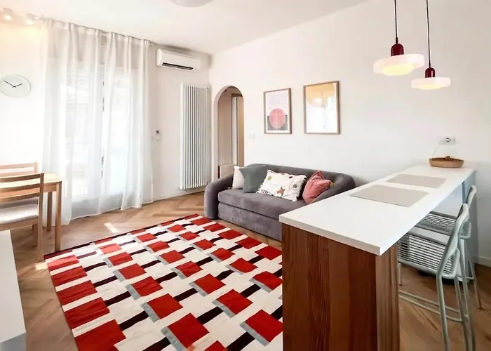 Lovely One Bedroom Flat With Terrace In Via Sebino * Milano