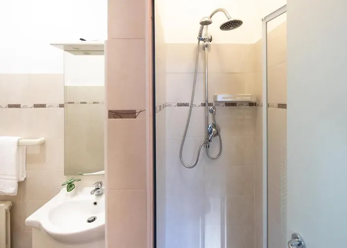 Duomo-navigli - With Wi-fi, Netflix, A-c Apartment Milan