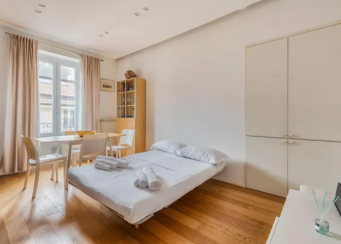 Porta Venezia Charme-2km From Centrale-15' Airport Милан