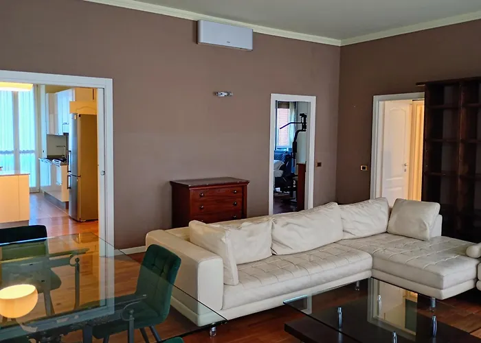 Casa Ferretti - Corso Garibaldi Milão