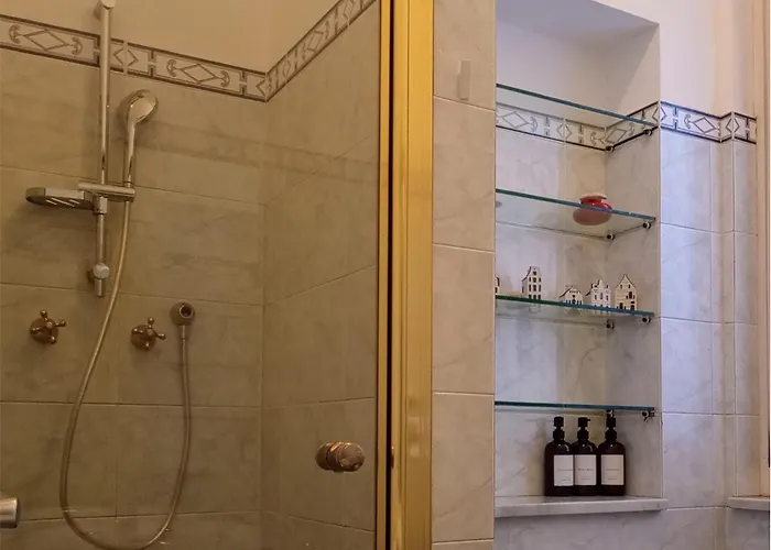 Casa Ferretti - Corso Garibaldi * Milão