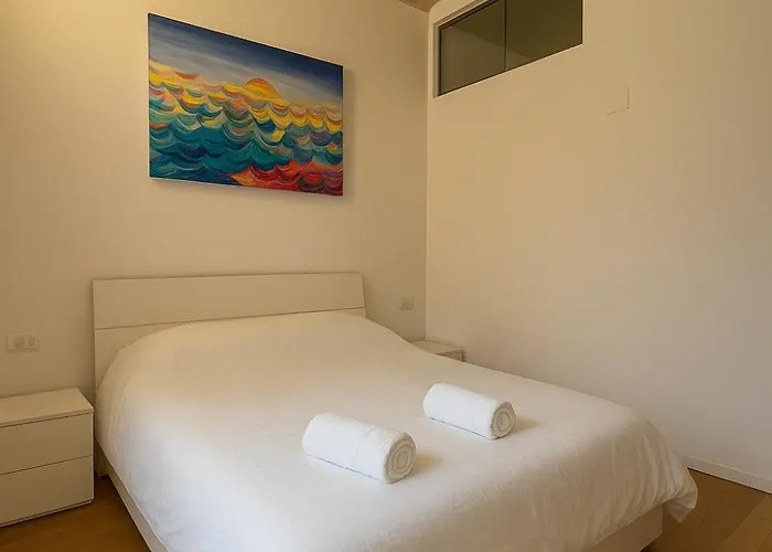 Modern In Milan, Isola Area *