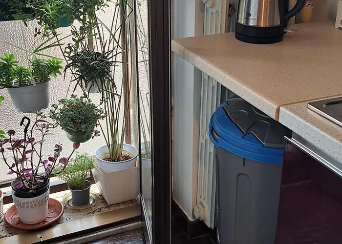 Brand New - 5 Minutes From Istria Metro Station Appartement
